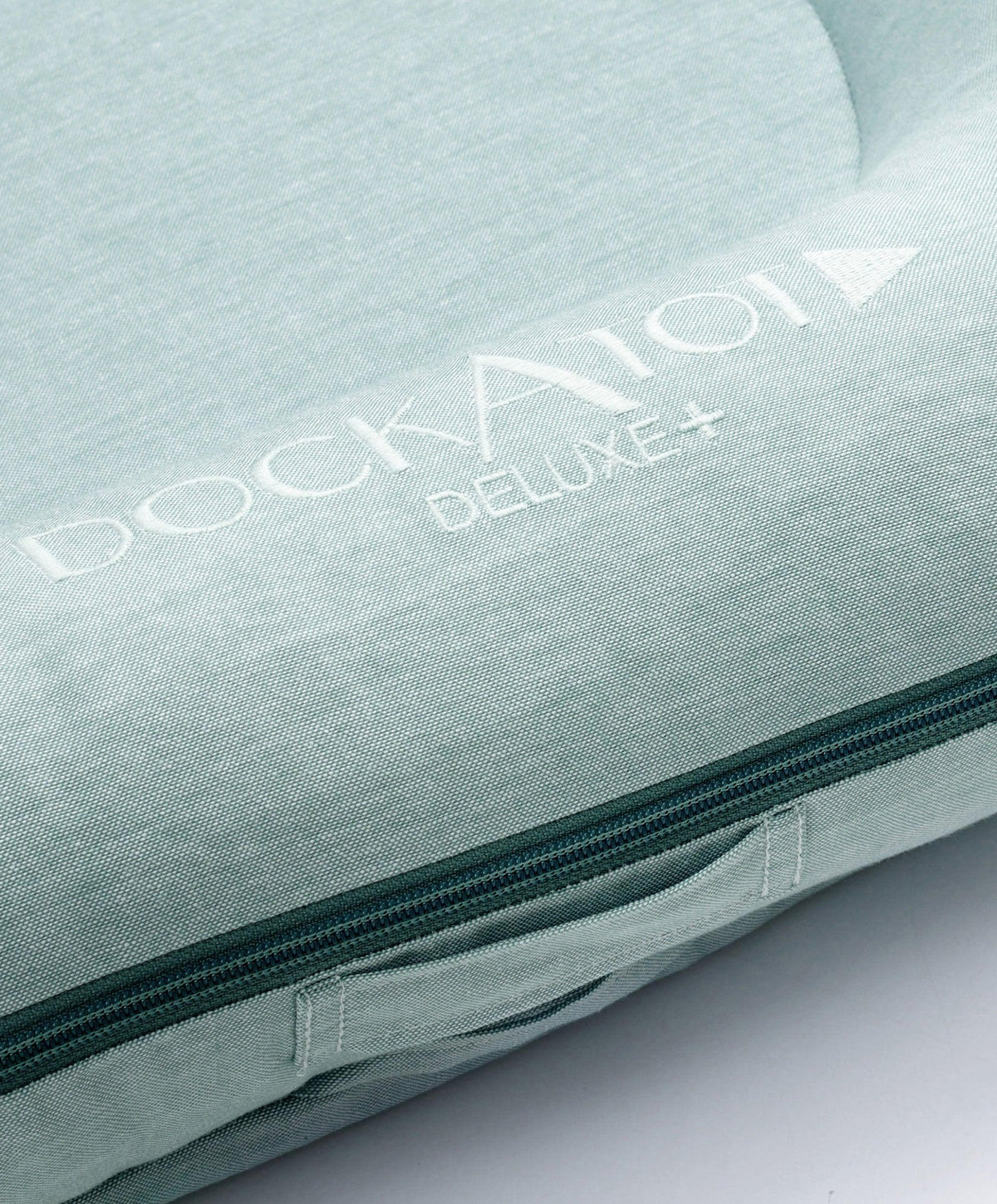Dockatot Baby Nests Dockatot Deluxe+ Dock - Marine Chambray