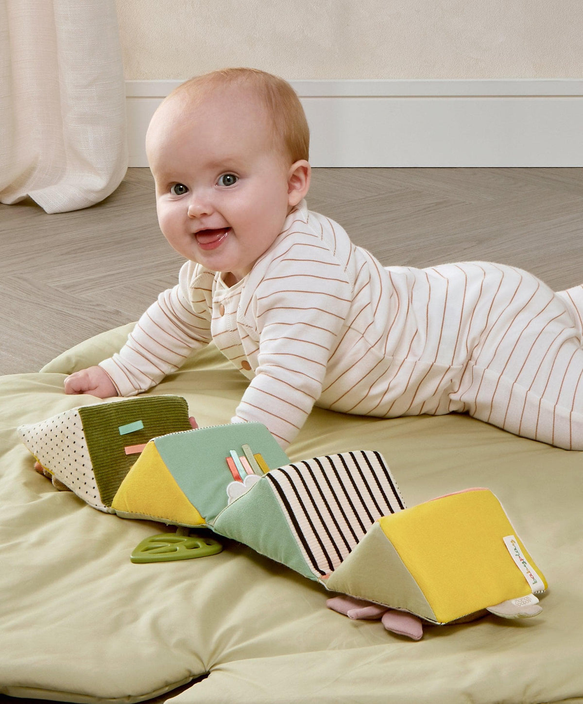 Mamas & Papas Activity Toys Folding Activity Cube