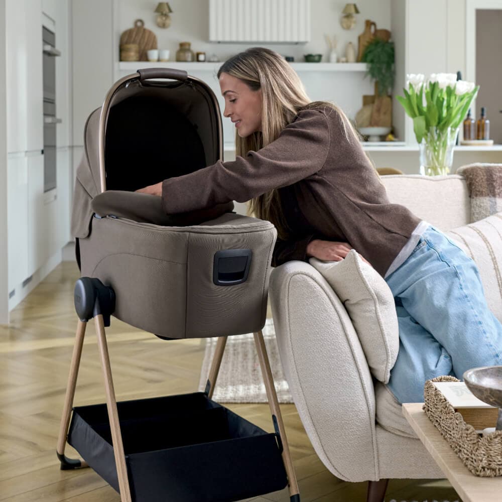 Pairs with Ocarro 2 Carrycot