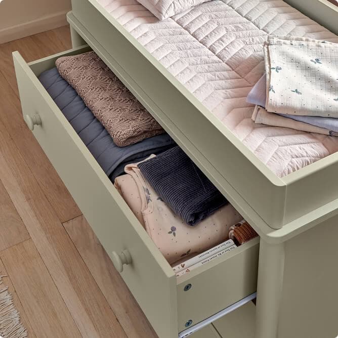 Adaptable Dresser Changer