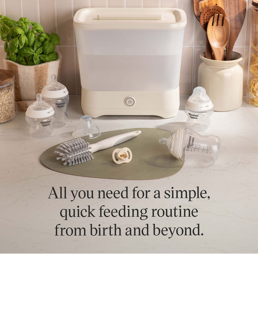 Tommee Tippee Bottle and Steriliser Set - White