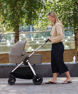 Flip XT³ Pushchair Bundle with Cybex Cloud T i-Size Baby Car Seat & Base (8 Pieces) - Stone