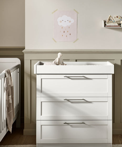 Walton Dresser Changer