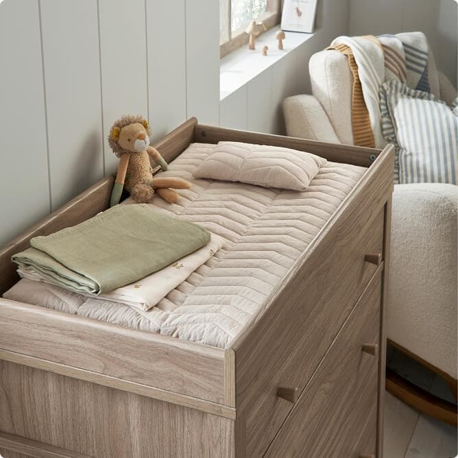 Adaptable Dresser Changer