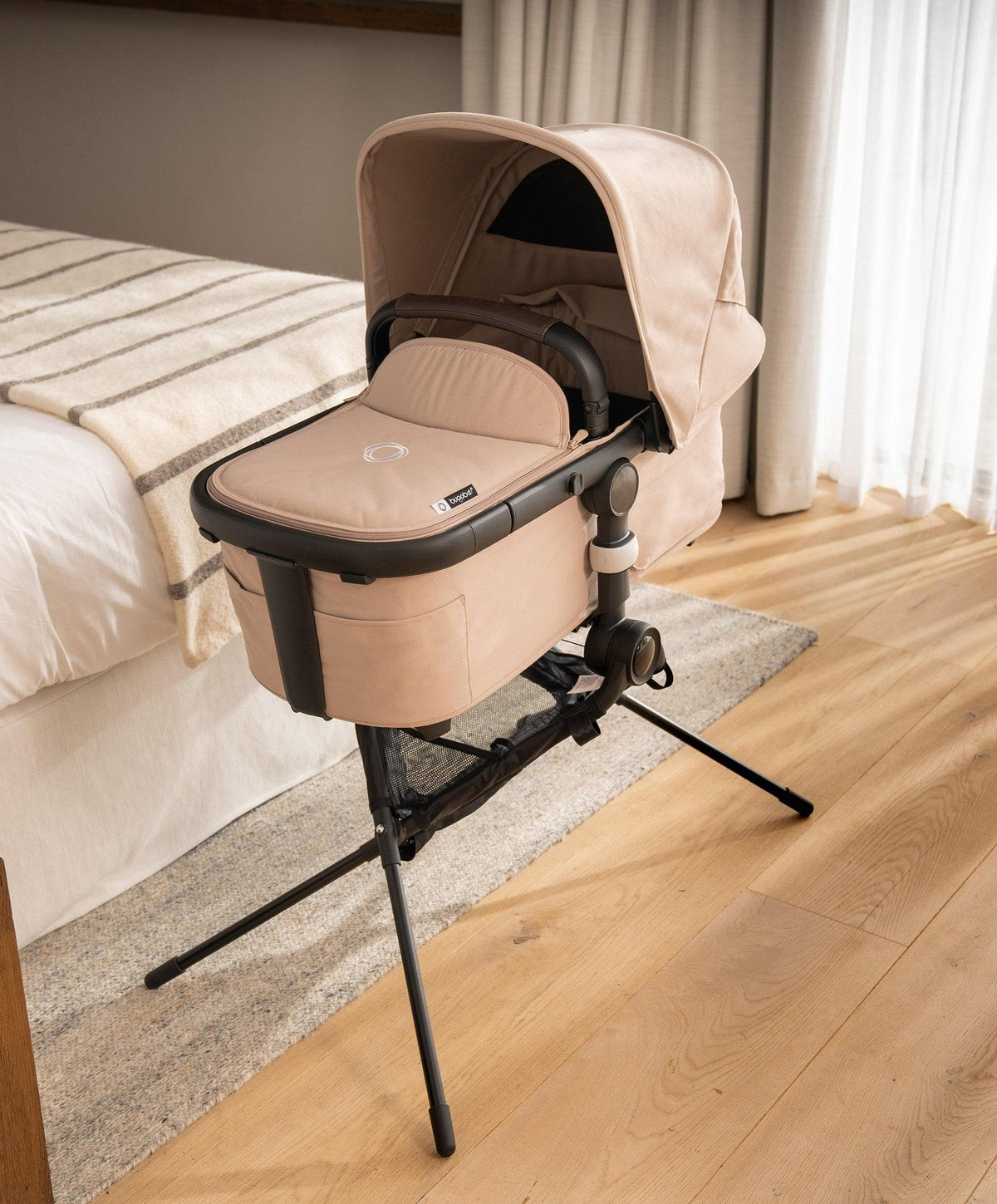Bugaboo Fox Bassinet Stand – Mamas & Papas UK
