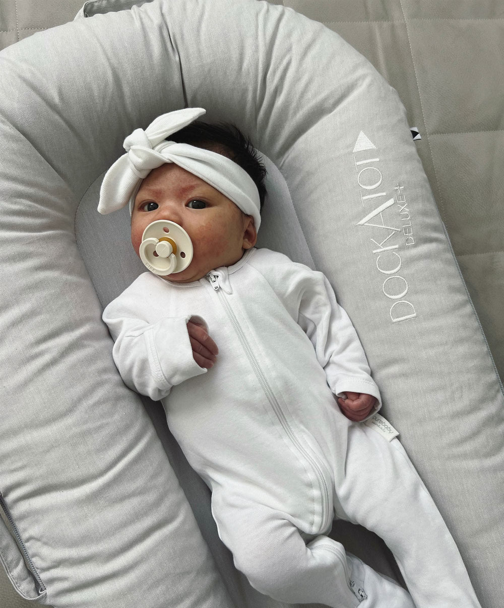 Dockatot Baby Nests DockATot Deluxe+ - Fog Grey Chambray