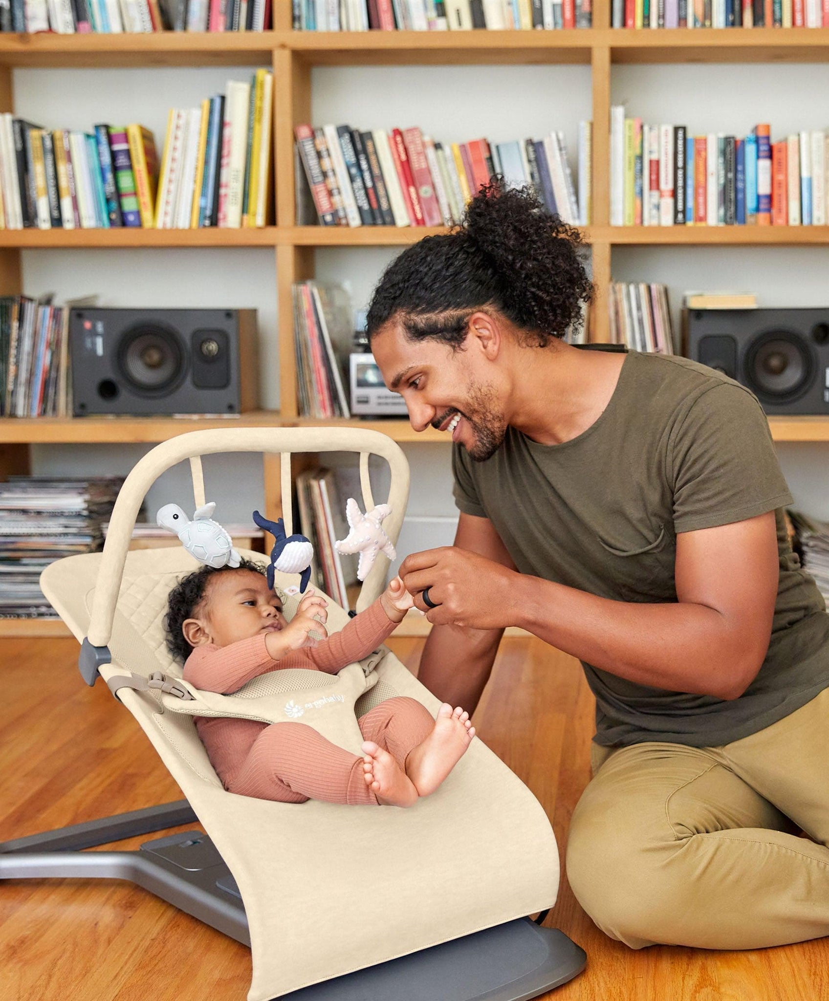 Ergobaby 3 in 1 Evolve Bouncer with Toy Bar Cream Mamas Papas UK