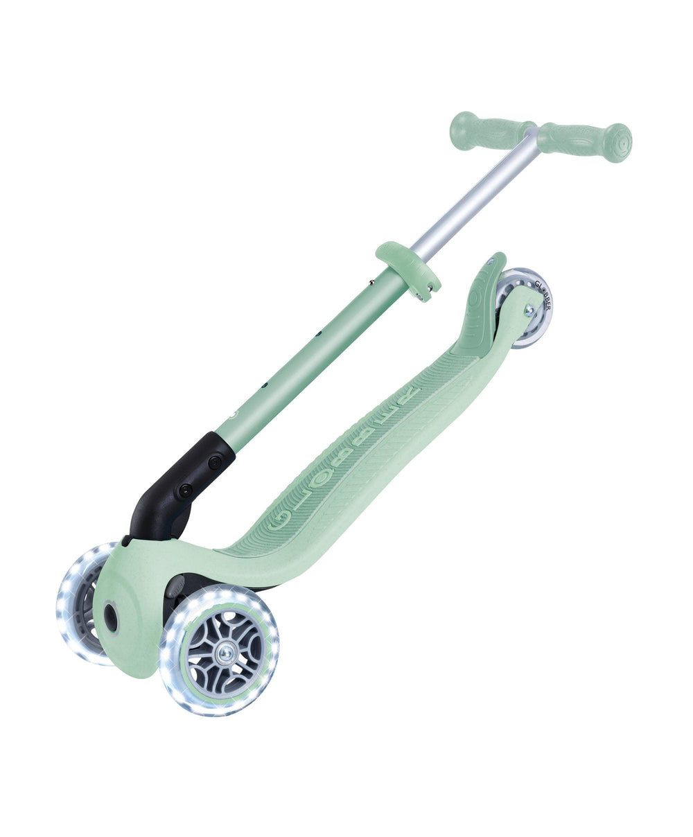 Globber Outdoor Play Globber Junior Foldable Lights Eco – Pistachio