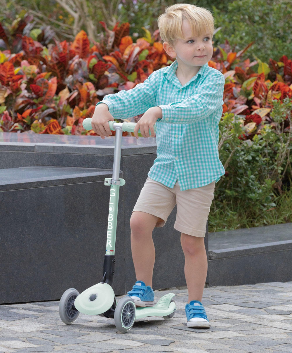 Globber Outdoor Play Globber Junior Foldable Lights Eco – Pistachio