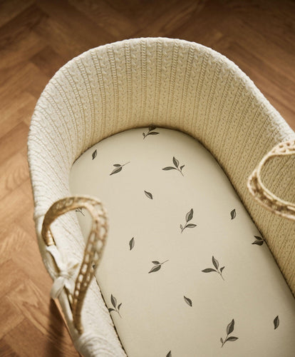 Little Green Sheep Little Green Sheep Moses Basket Sheets (Pack of 2) – Leaf Print