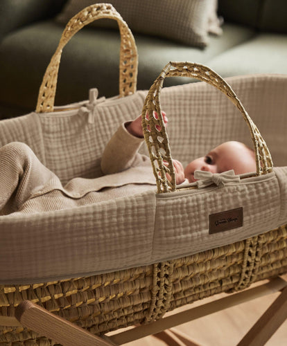 Little Green Sheep Little Green Sheep Muslin Moses Basket & Mattress - Truffle
