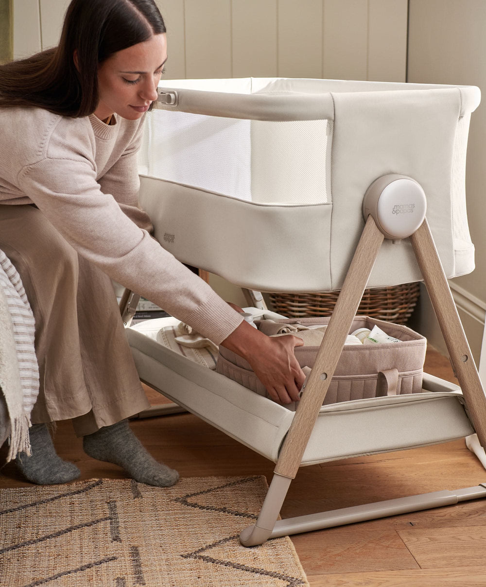 Mamas &amp; Papas Bedside Sleeping Lua 2 Bedside Crib Bundle with Oat Sheets &amp; Mattress Protector - Sand