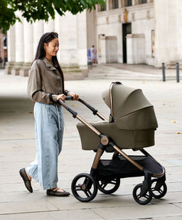 Mamas & Papas Carrycots Ocarro 2 Carrycot - Evergreen