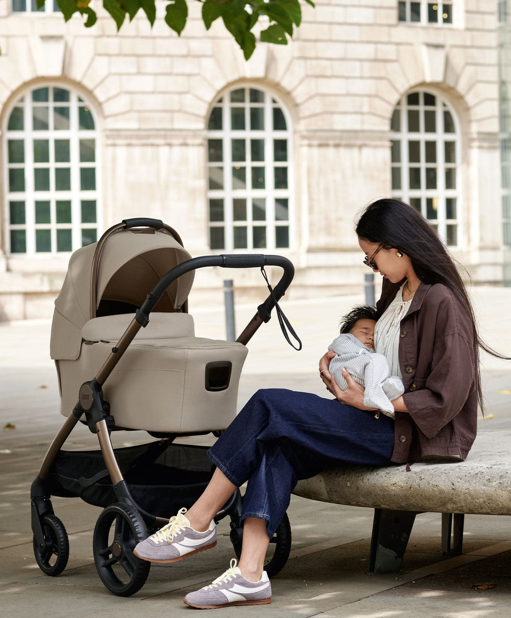 Mamas &amp; Papas Carrycots Ocarro 2 Carrycot - Oatmeal