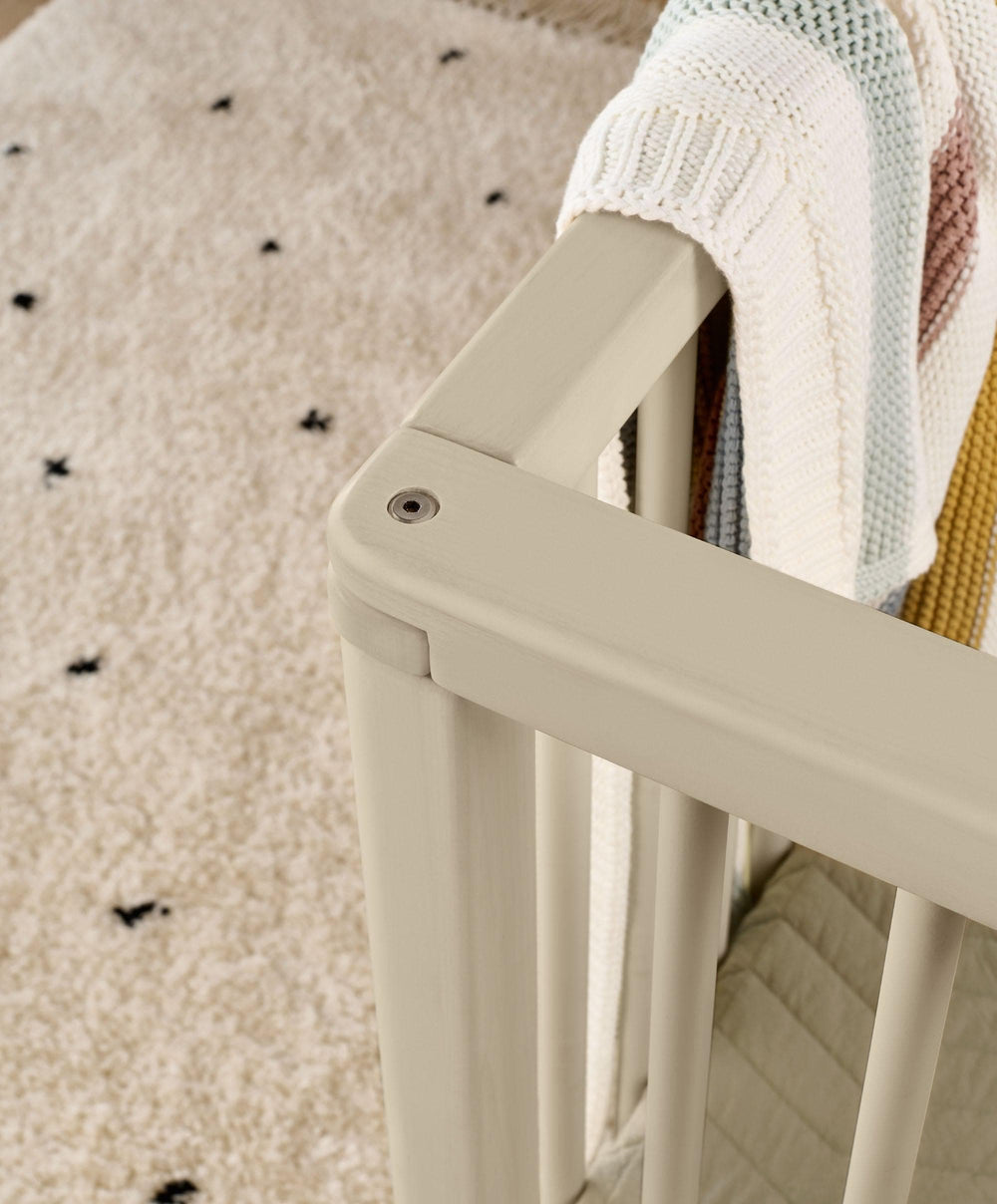 Mamas &amp; Papas Cot Beds Solo Cotbed - Cashmere