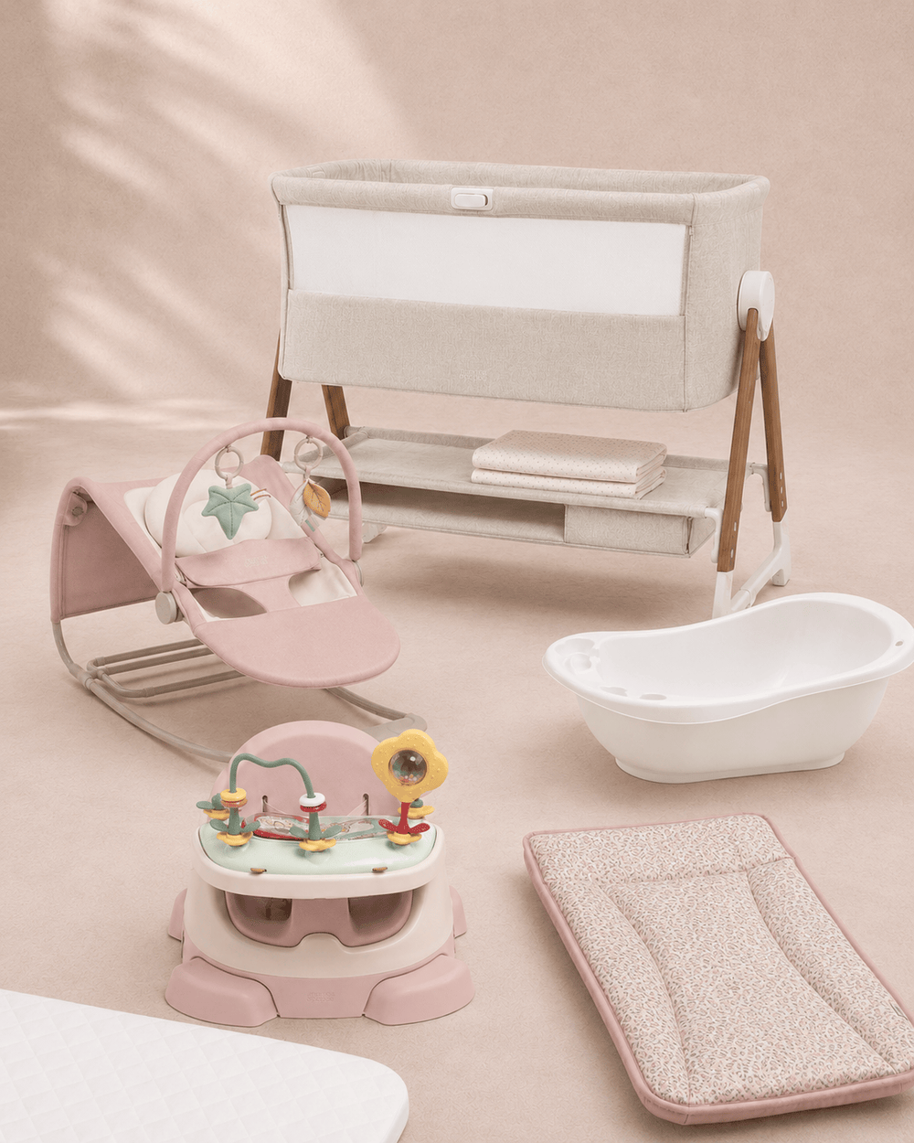 Mamas &amp; Papas Cradle Newborn Essentials Bundle (7 Pieces) - Blush