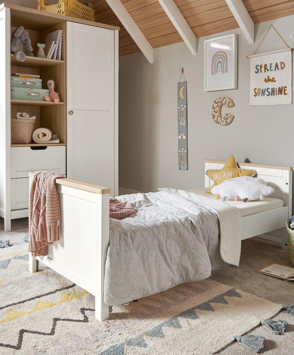 Harwell Nursery Bundle with Lua Bedside Crib (6 Piece) – White – Mamas ...