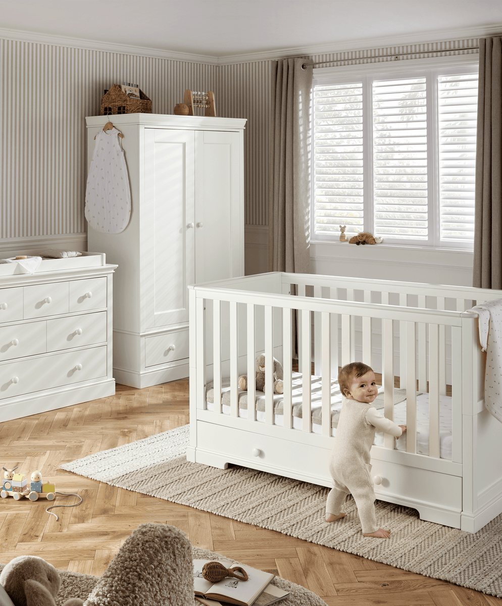 Oxford Nursery Bundle with Lua Bedside Crib (6 Piece) – White – Mamas ...