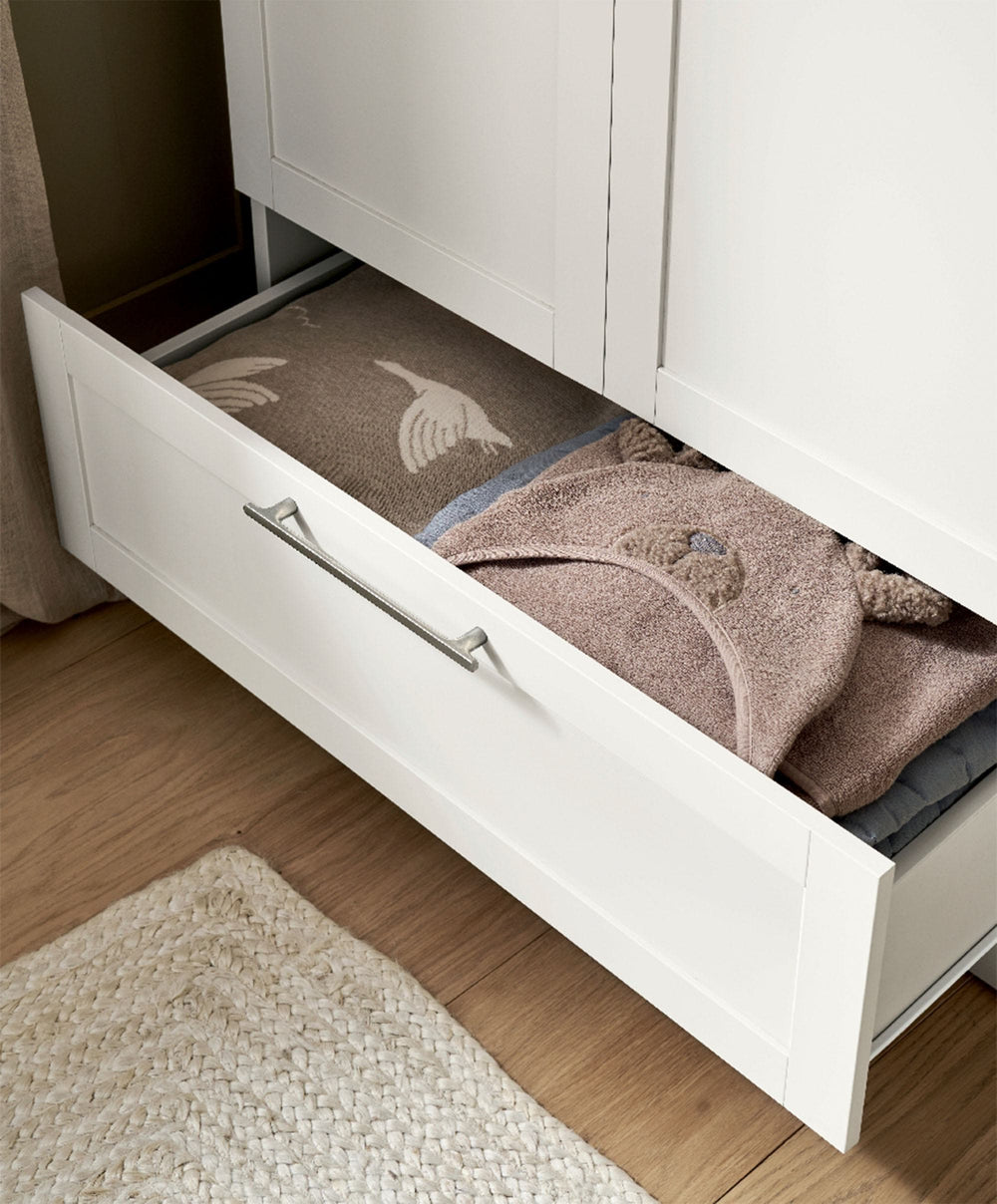 Mamas &amp; Papas Furniture Sets Walton 3 Piece Range with Dresser Changer &amp; Wardrobe - White