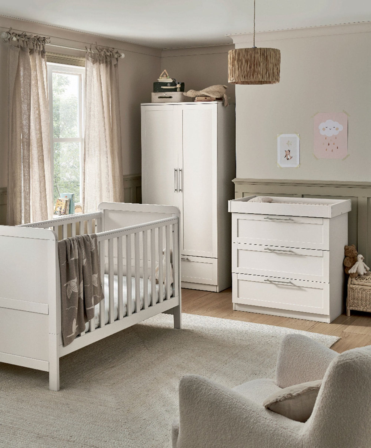 Mamas & Papas Walton 3 Piece Range with Dresser Changer & Wardrobe - White