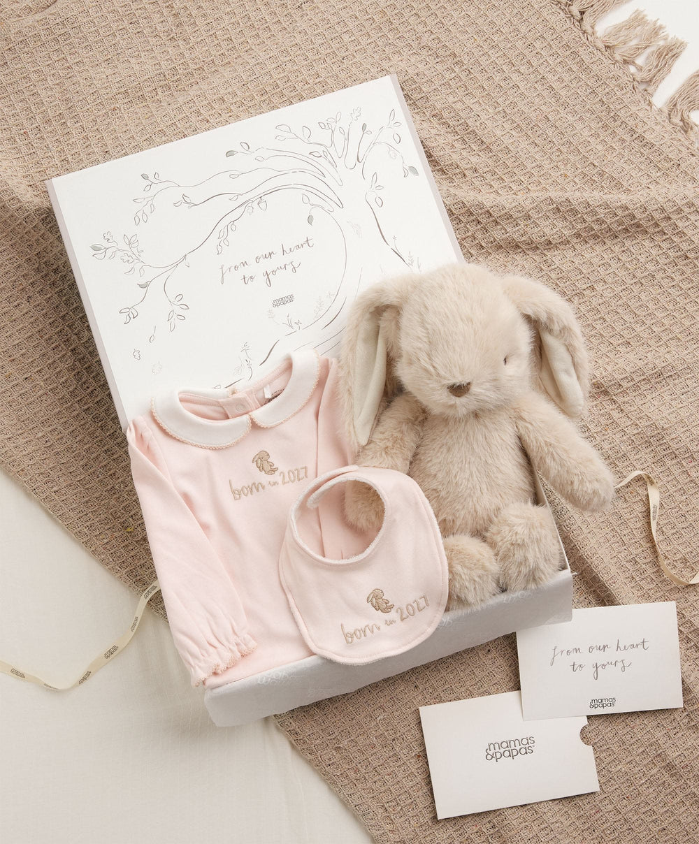 Mamas &amp; Papas Gift Boxes Born in 2027 - Girls Gift Box (0-3 M)
