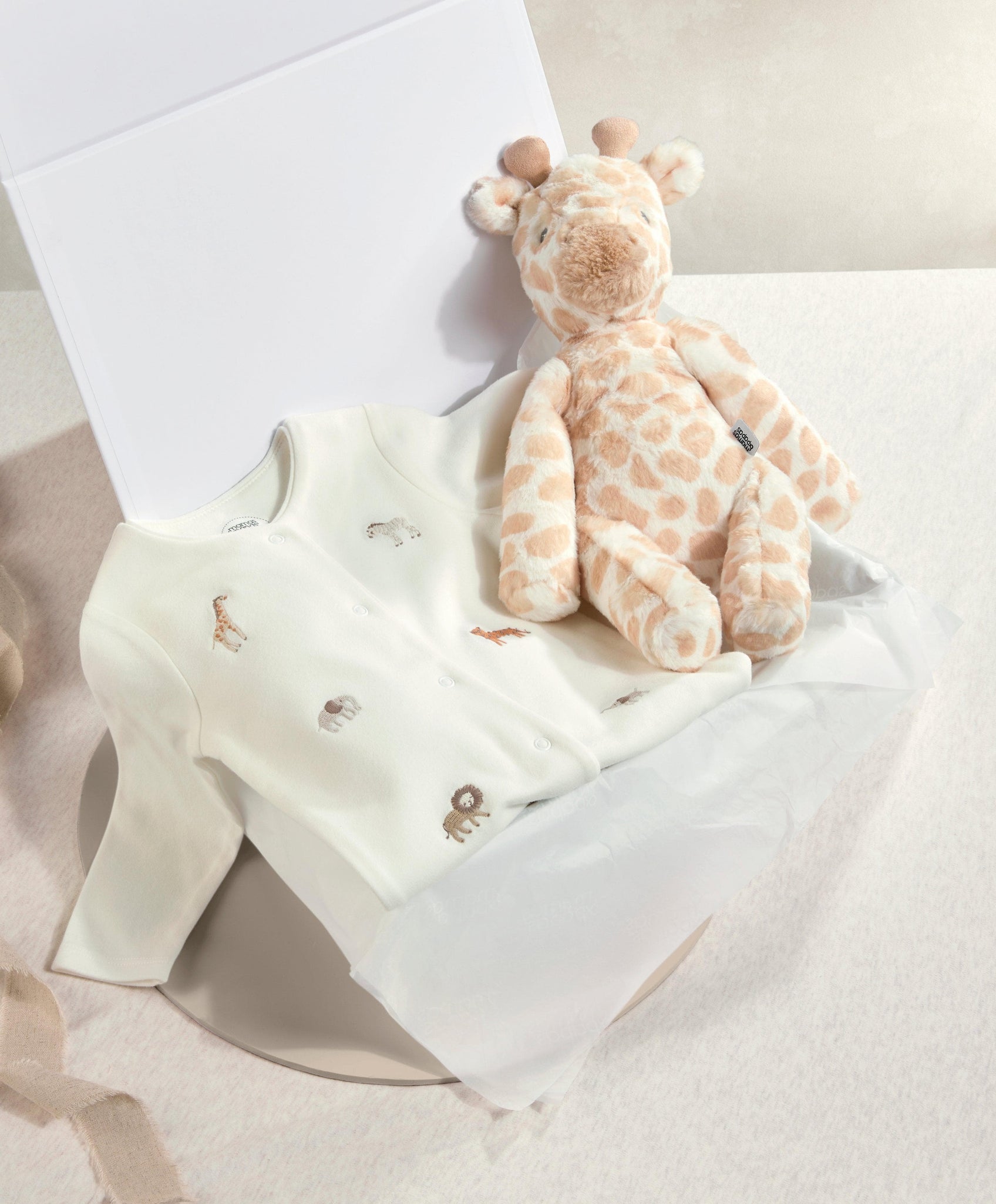 RUCINNI Hand-Painted Giraffe Mother & Baby Trinket Jewelry Box With Crystals (3.25" X 2.25" X 4.05") - View #10