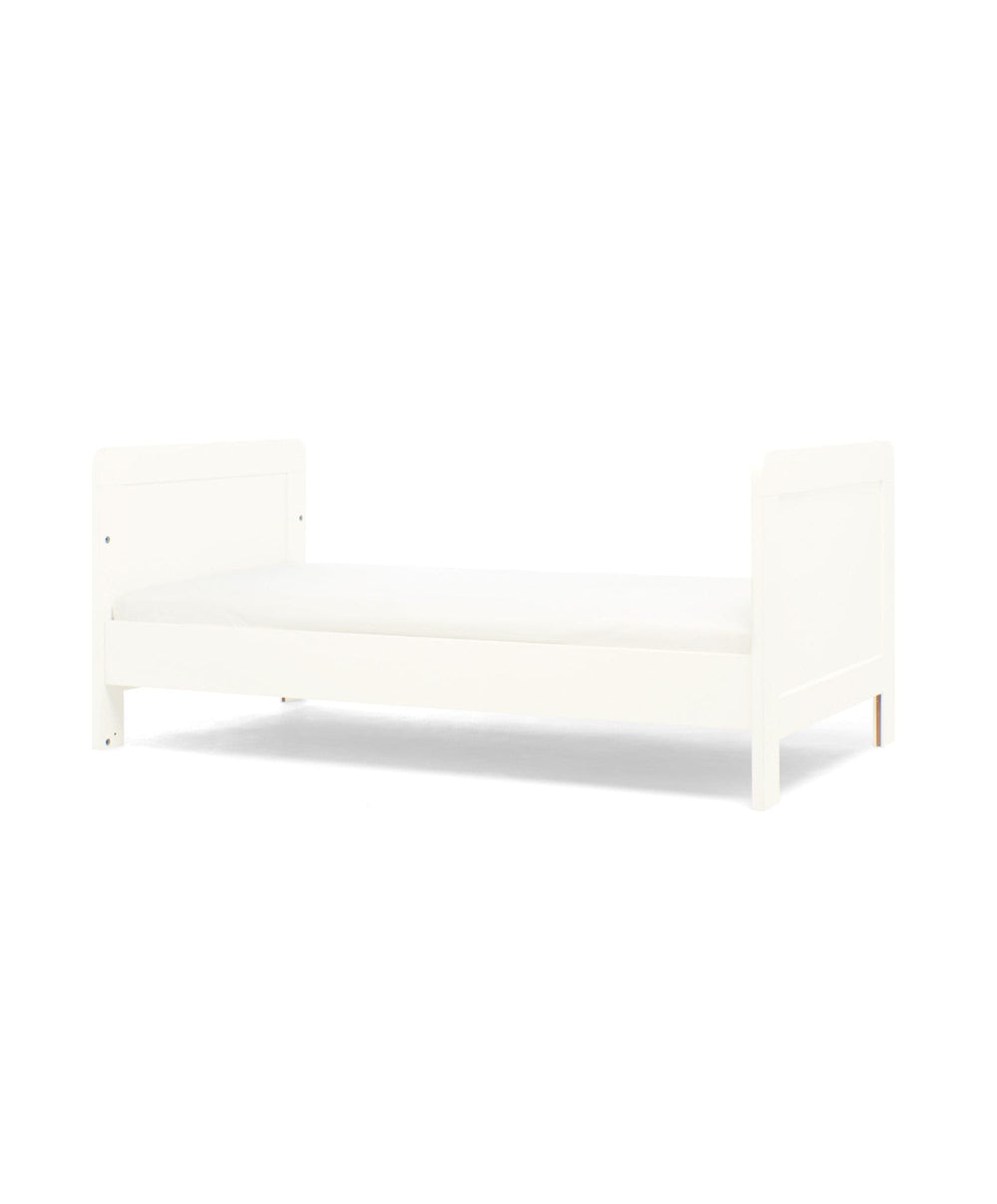 Mamas &amp; Papas Hampden Nursery Furniture Set &amp; Essential Airflow Fibre Cotbed Mattress - White