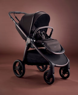 Mamas & Papas Pushchairs Ocarro 2 Complete Pushchair Bundle with Cybex Aton B Car Seat & Base (8 Pieces) - Americano