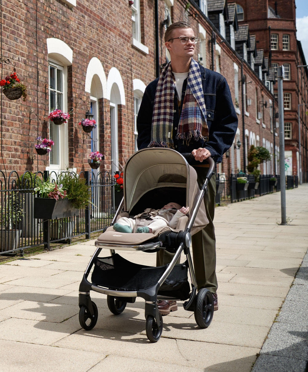 Mamas &amp; Papas Pushchairs Vardo Pushchair Ultimate Newborn Bundle with Cybex Cloud T (14 Pieces) - Heritage