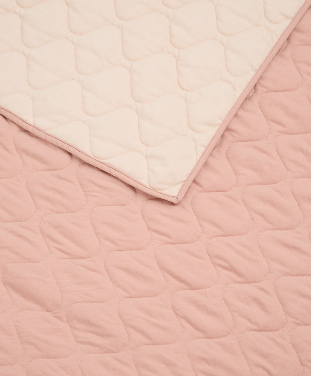 Mamas &amp; Papas Quilts &amp; Coverlets Quilt  - Pink Wave