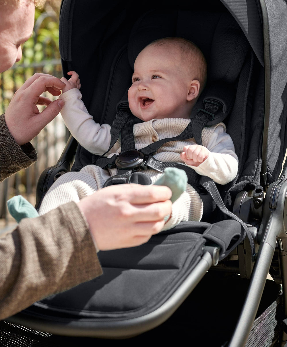 Mamas &amp; Papas Travel Systems Ocarro 2 Pushchair Bundle With Maxi-Cosi Pebble 360 Pro² Car Seat &amp; Base (8 Pieces) - Eclipse