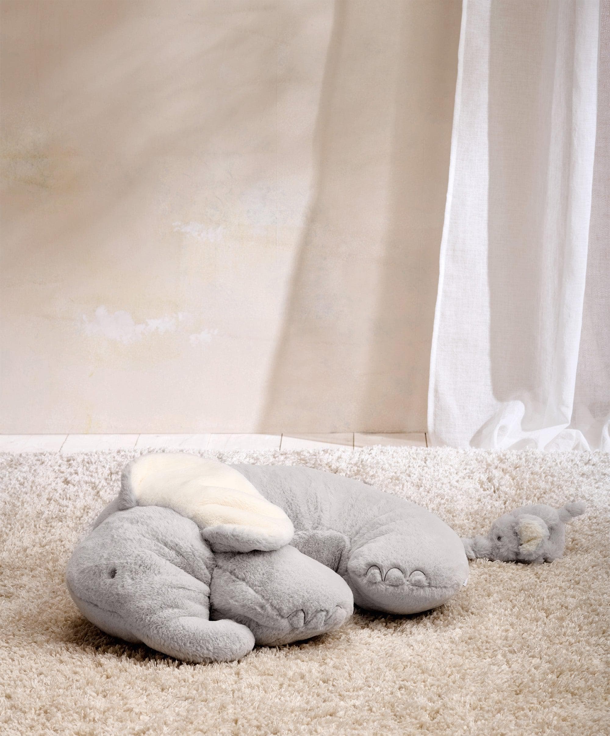 Tummy Time Snugglerug Welcome to World Elephant