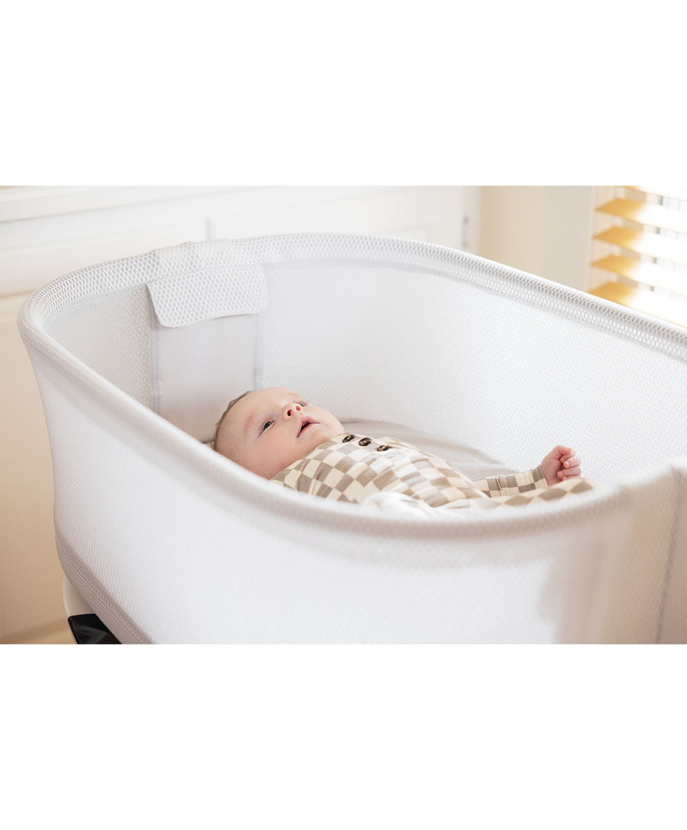 Maxi Cosi Bedside Sleeping Graco Eluma™ Nest Bedside Crib - Luna