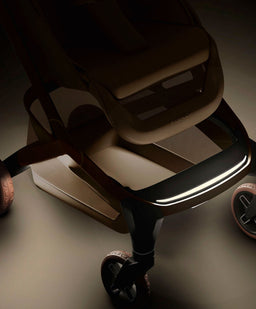 Maxi Cosi Maxi-Cosi Fame Cabin Pushchair & Raincover - Oak Truffle