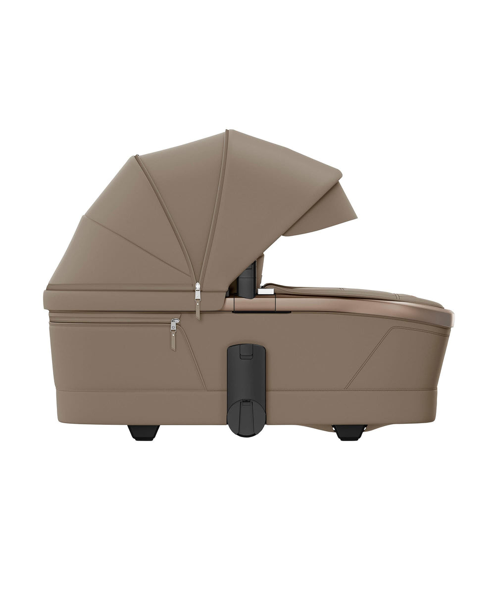Maxi Cosi Maxi-Cosi Fame Pushchair &amp; Carrycot with Coral Slide Pro Car Seat - Oak Truffle