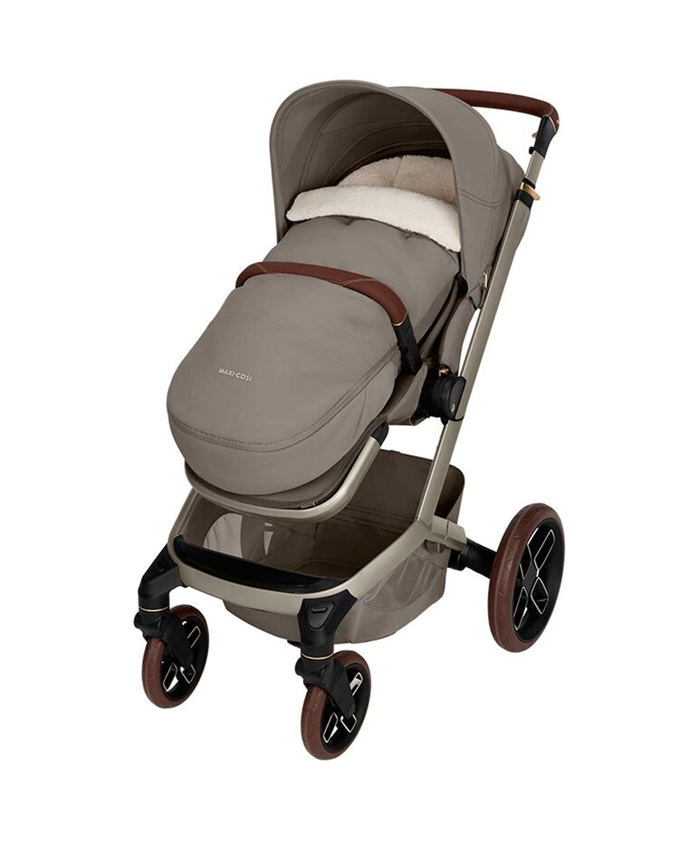 Maxi Cosi Pushchairs Maxi-Cosi Fame Ultimate Pushchair Bundle with Maxi-Cosi Pebble Pro &amp; Maxi-Cosi Pearl XL Slide Pro Car Seat - Oak Truffle