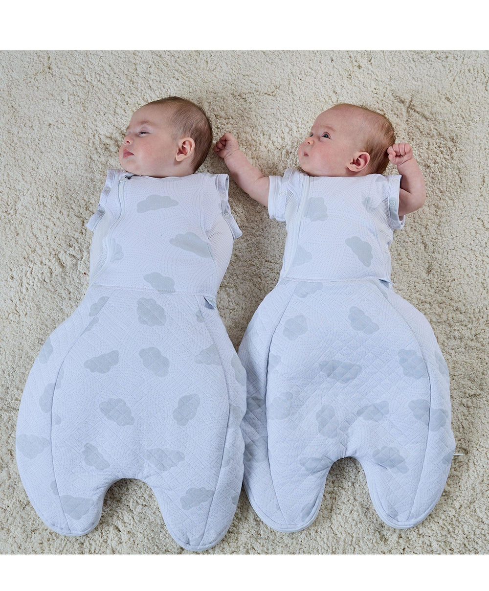 Purflo Purflo Swaddle to Sleep Bag 0-4 Months (2.5 Tog) - Cotton Clouds