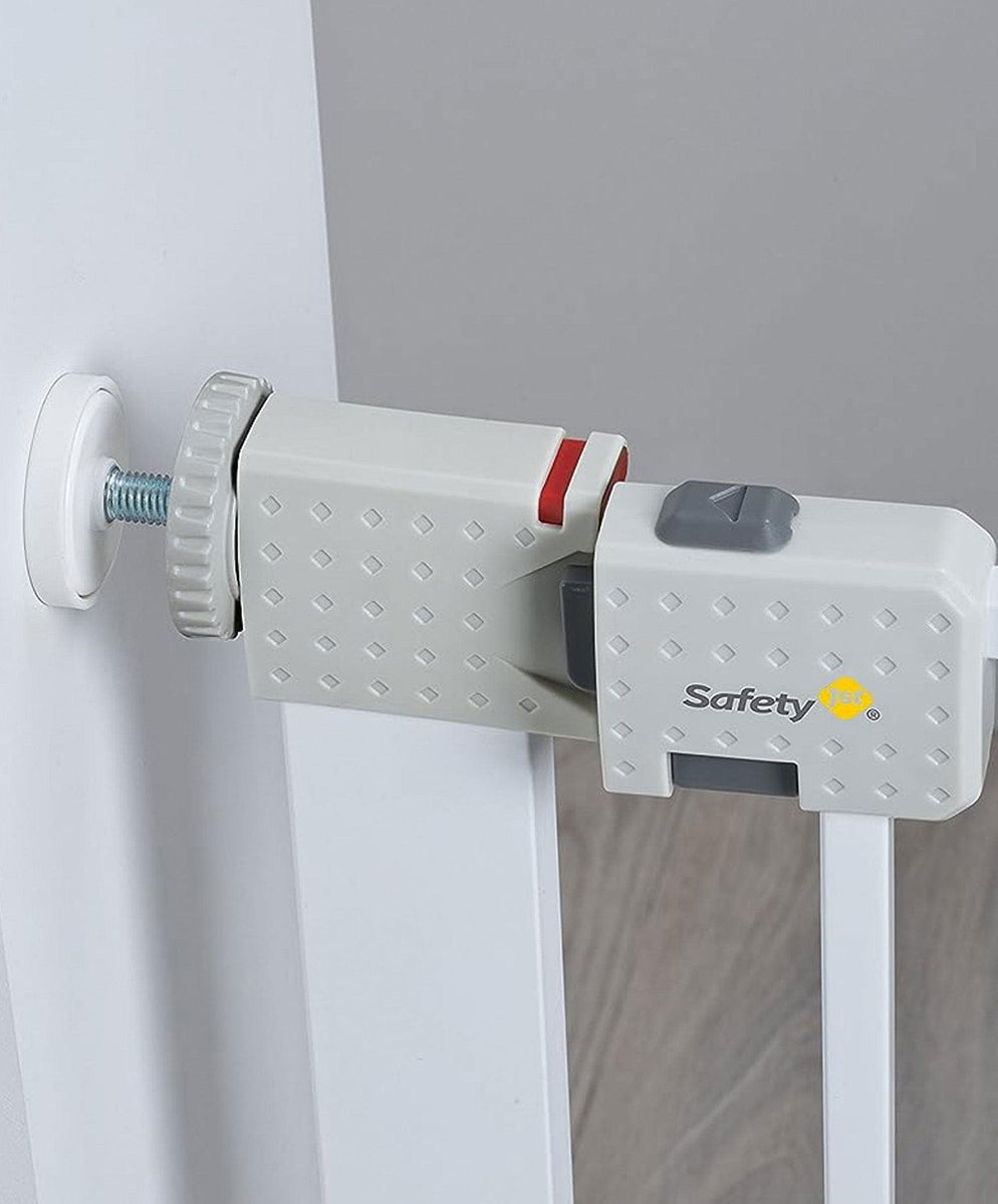 Safety 1st Easy Close Metal SecureTech - White – Mamas & Papas UK