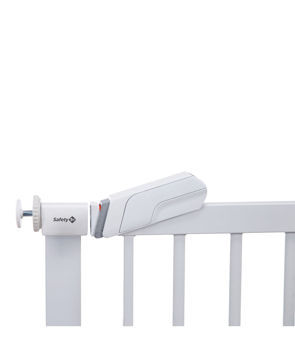 Step Gater Safety 1st Flat Step Gate - White – Mamas & Papas UK