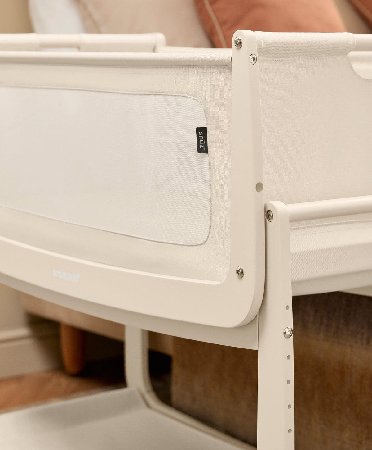 SnuzPod 5 Bedside Crib Cashmere Mamas Papas UK snuzpod-5-bedside-crib-cashmere-mamas-papas-uk