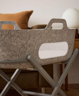 Snuz Moses Baskets SnuzBaskit Light Grey Moses Basket & Dove Stand