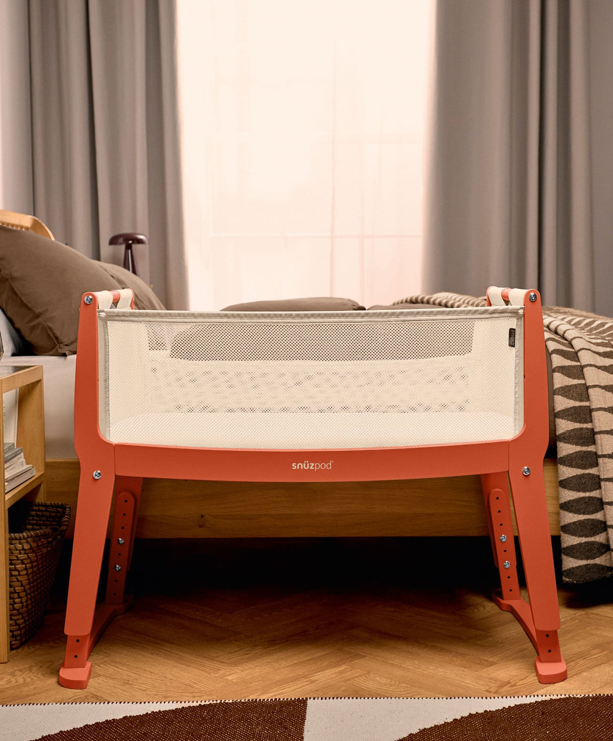 Snuz SnuzPod Studio Bedside Crib – Florence Ember