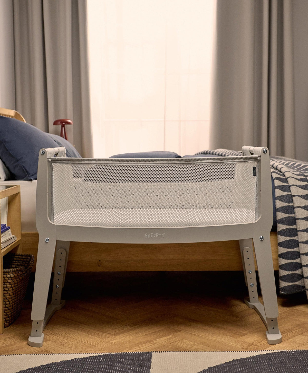 Snus Pod SnuzPod Studio Bedside Crib - Oslo – Mamas & Papas UK
