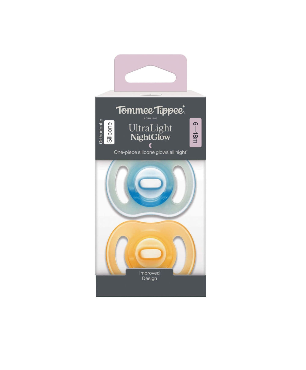 Tommee Tippee Soothers Tommee Tippee Ultra-light StayPut Night Glow Dummy 6-18m (2 Pack)