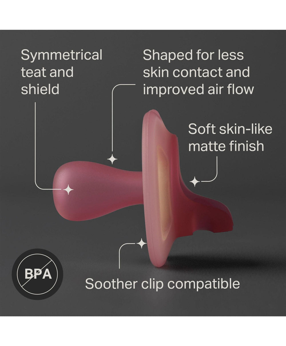 Tommee Tippee Soothers Tommee Tippee Ultra-light StayPut Night Glow Soother  0-6m  (2 Pack)