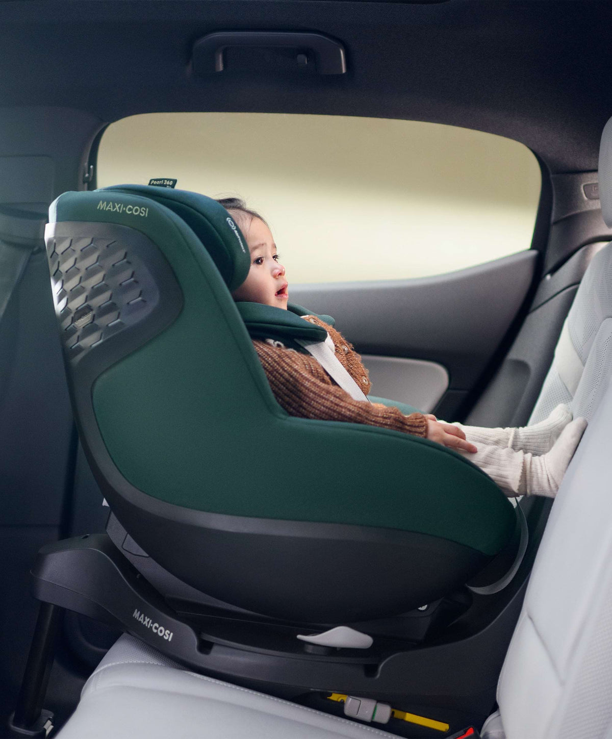maxi-cosi-pearl-360-pro-car-seat-authentic-black-mamas-papas-uk